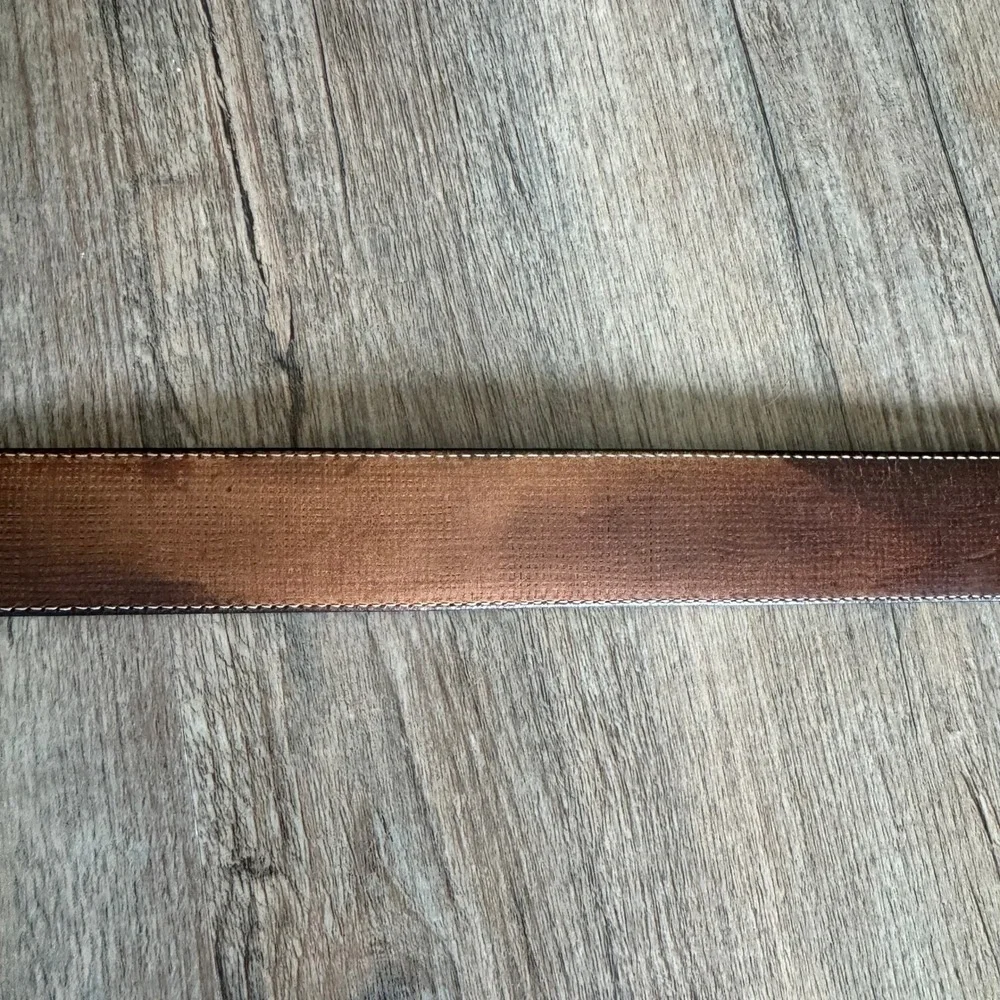 Tommy Bahama Mens Brown Black Leather Suede Belt Made in Spain Size‎ 40 TB6397